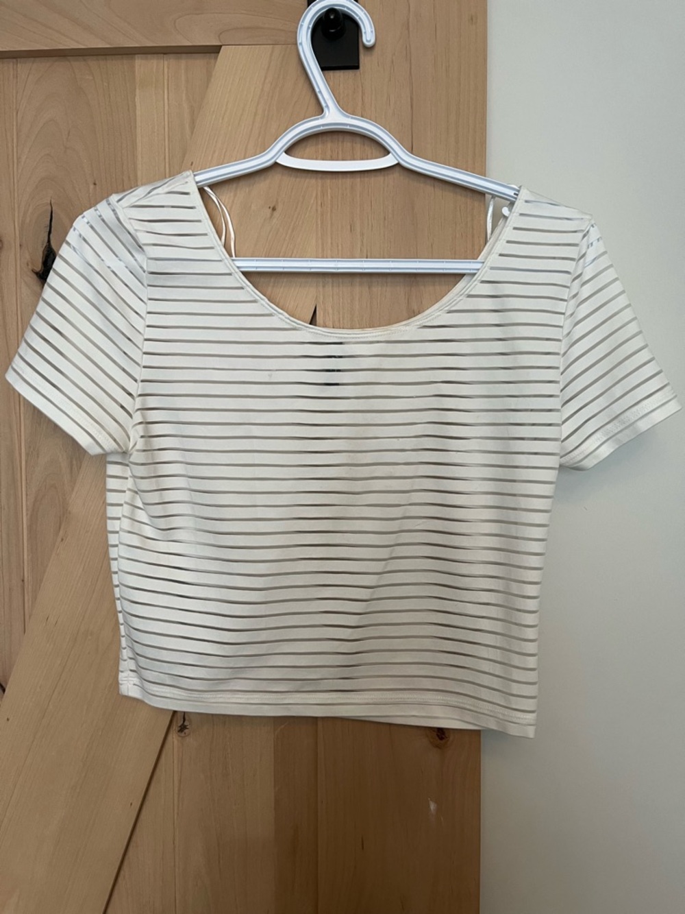 H&M White Cream Striped Scoop Neck Crop Top